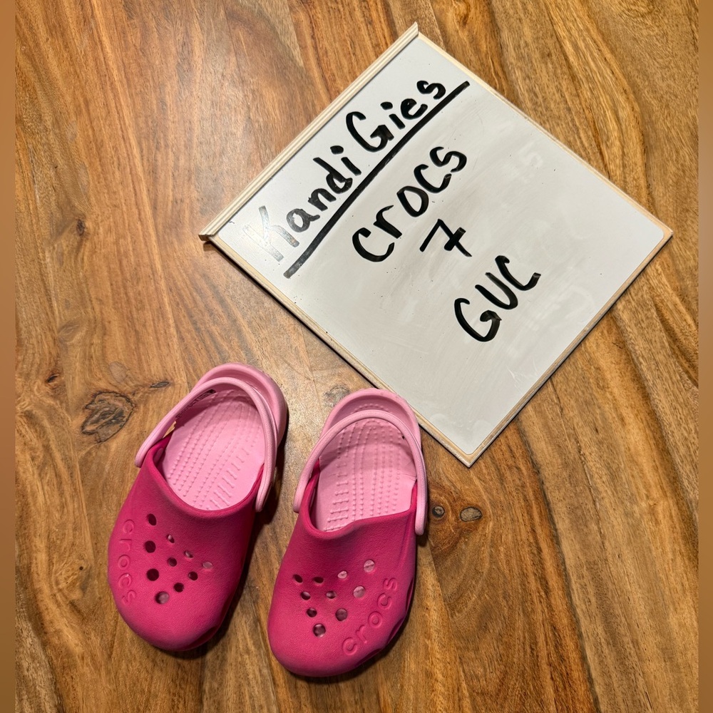 CROCS Vibrant Pink Size 7